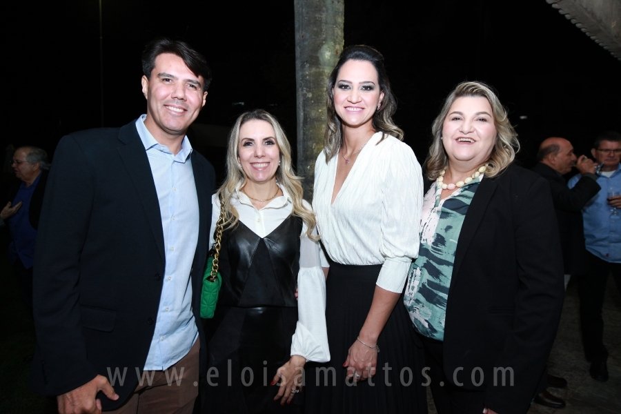 HOMENAGEM DA SMC AOS MÉDICOS E PROFISSIONAIS DA SAÚDE QUE TRABALHARAM NA LUTA CONTRA O COVID-19 - Eloisa Mattos