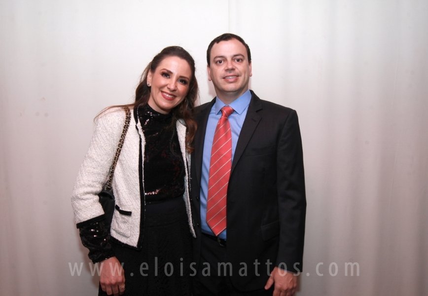 HOMENAGEM DA SMC AOS MÉDICOS E PROFISSIONAIS DA SAÚDE QUE TRABALHARAM NA LUTA CONTRA O COVID-19 - Eloisa Mattos