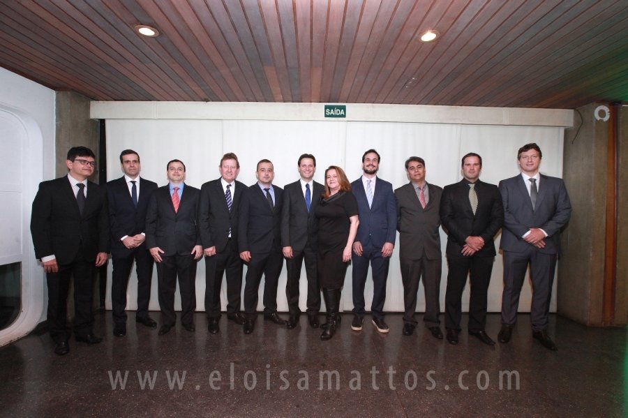 HOMENAGEM DA SMC AOS MÉDICOS E PROFISSIONAIS DA SAÚDE QUE TRABALHARAM NA LUTA CONTRA O COVID-19 - Eloisa Mattos