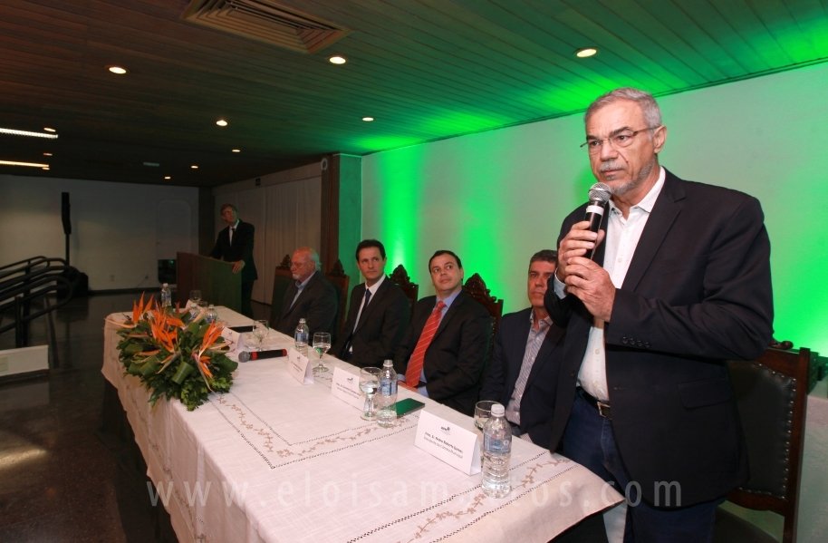 HOMENAGEM DA SMC AOS MÉDICOS E PROFISSIONAIS DA SAÚDE QUE TRABALHARAM NA LUTA CONTRA O COVID-19 - Eloisa Mattos