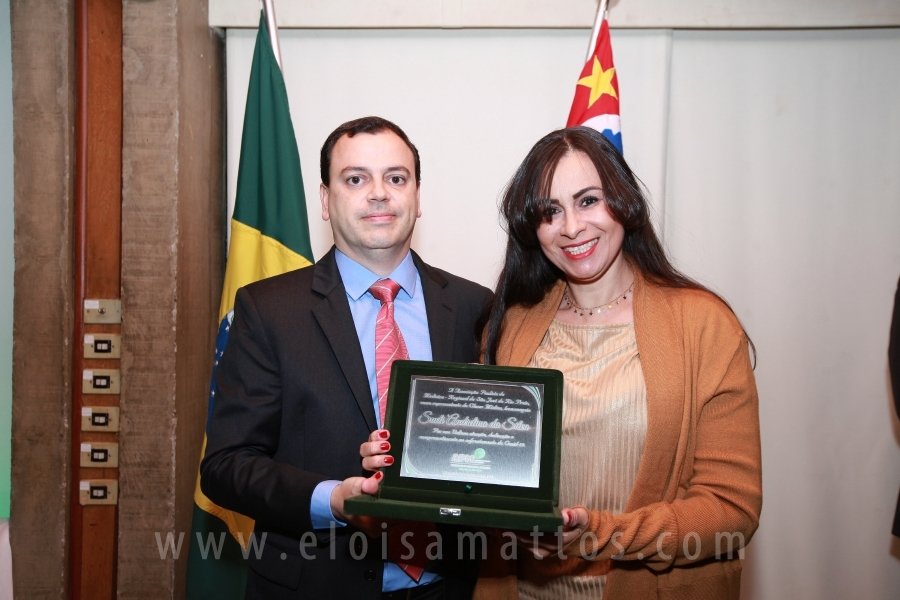 HOMENAGEM DA SMC AOS MÉDICOS E PROFISSIONAIS DA SAÚDE QUE TRABALHARAM NA LUTA CONTRA O COVID-19 - Eloisa Mattos