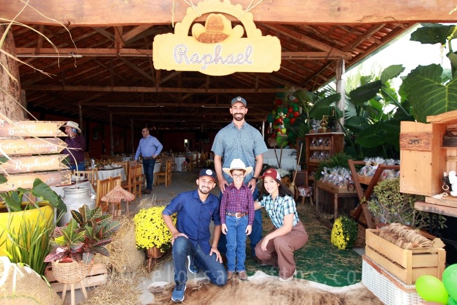 RAPHAEL B. RAPHE 5 ANOS – “FESTA NA FAZENDA” - Eloisa Mattos