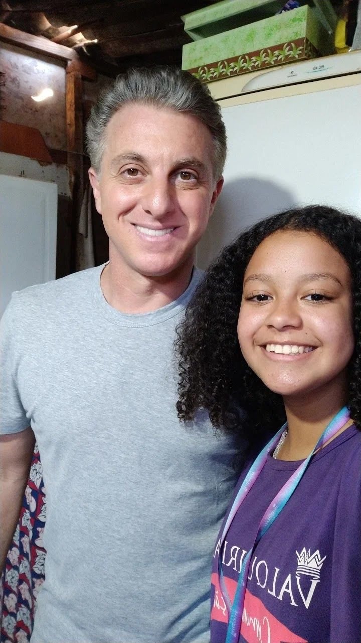 FAVELA MARTE É DESTAQUE NO PROGRAMA DOMINGÃO DO HULK