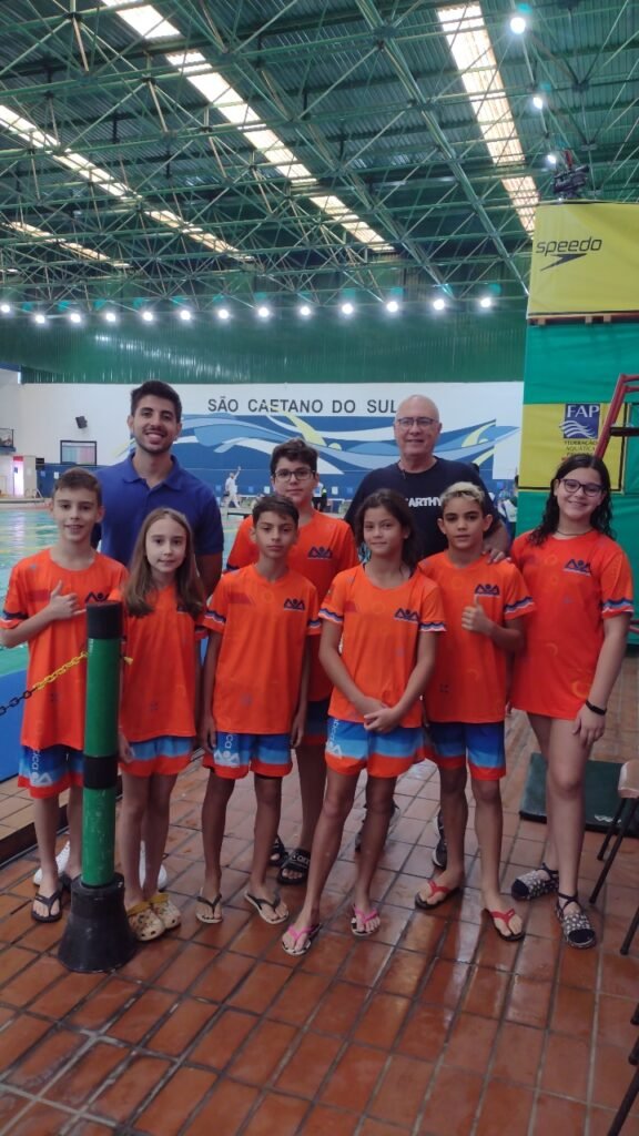 Nadadores da Aquática Conquistam 24 Medalhas na Copa São Paulo de Verão