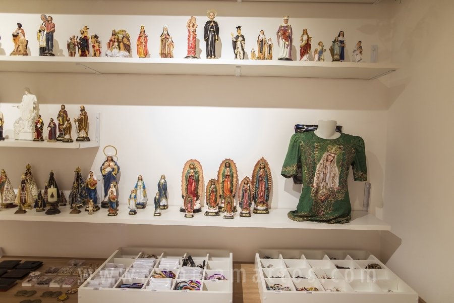 ESPAÇO CATÓLICO SÃO BENTO, COMPLETA UM ANO DE SUCESSO EM SÃO JOSÉ DO RIO PRETO E JÁ TEM SUA PRIMEIRA FRANQUIA INAUGURADA EM CAMPINAS. - Eloisa Mattos