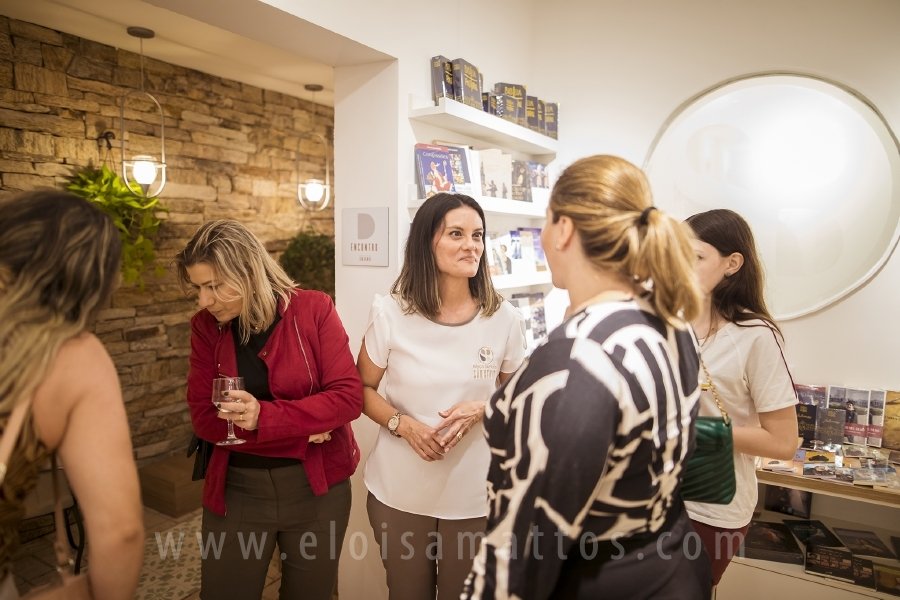 ESPAÇO CATÓLICO SÃO BENTO, COMPLETA UM ANO DE SUCESSO EM SÃO JOSÉ DO RIO PRETO E JÁ TEM SUA PRIMEIRA FRANQUIA INAUGURADA EM CAMPINAS. - Eloisa Mattos