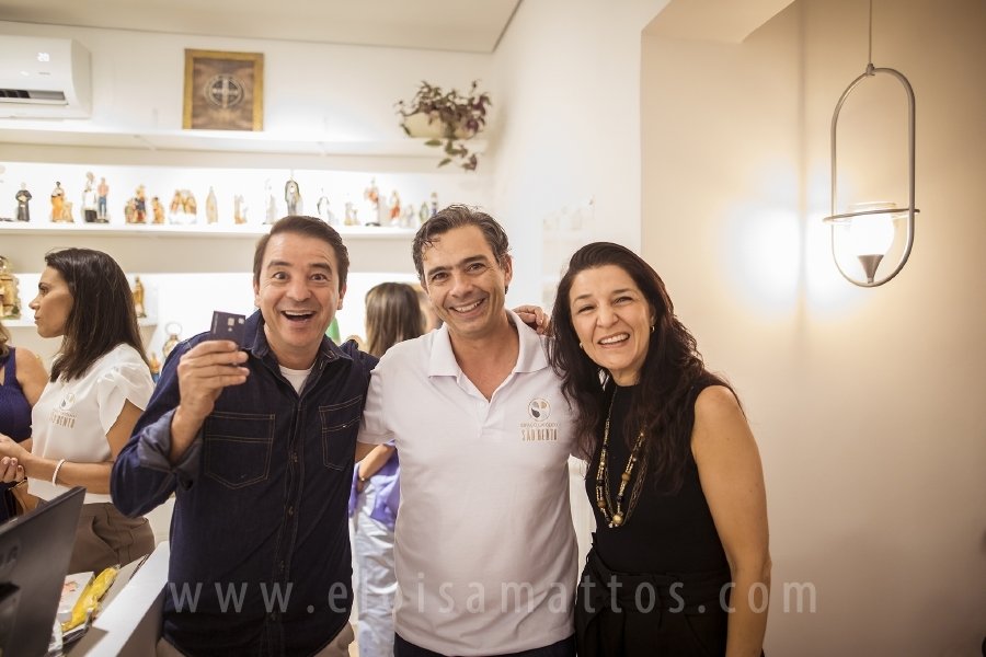 ESPAÇO CATÓLICO SÃO BENTO, COMPLETA UM ANO DE SUCESSO EM SÃO JOSÉ DO RIO PRETO E JÁ TEM SUA PRIMEIRA FRANQUIA INAUGURADA EM CAMPINAS. - Eloisa Mattos