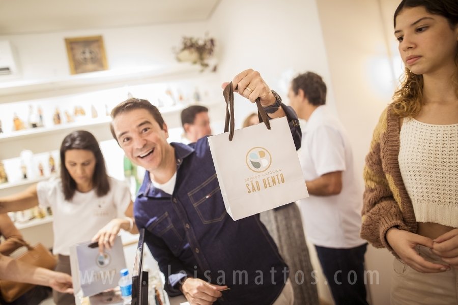 ESPAÇO CATÓLICO SÃO BENTO, COMPLETA UM ANO DE SUCESSO EM SÃO JOSÉ DO RIO PRETO E JÁ TEM SUA PRIMEIRA FRANQUIA INAUGURADA EM CAMPINAS. - Eloisa Mattos