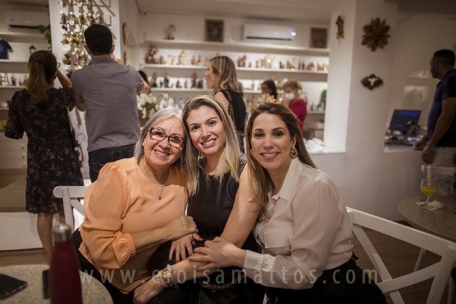 ESPAÇO CATÓLICO SÃO BENTO, COMPLETA UM ANO DE SUCESSO EM SÃO JOSÉ DO RIO PRETO E JÁ TEM SUA PRIMEIRA FRANQUIA INAUGURADA EM CAMPINAS. - Eloisa Mattos