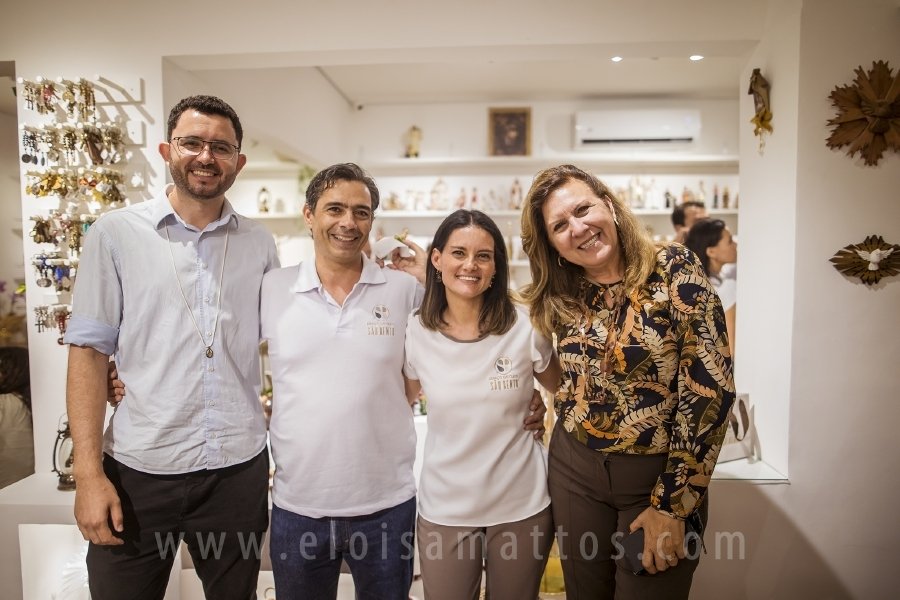 ESPAÇO CATÓLICO SÃO BENTO, COMPLETA UM ANO DE SUCESSO EM SÃO JOSÉ DO RIO PRETO E JÁ TEM SUA PRIMEIRA FRANQUIA INAUGURADA EM CAMPINAS. - Eloisa Mattos