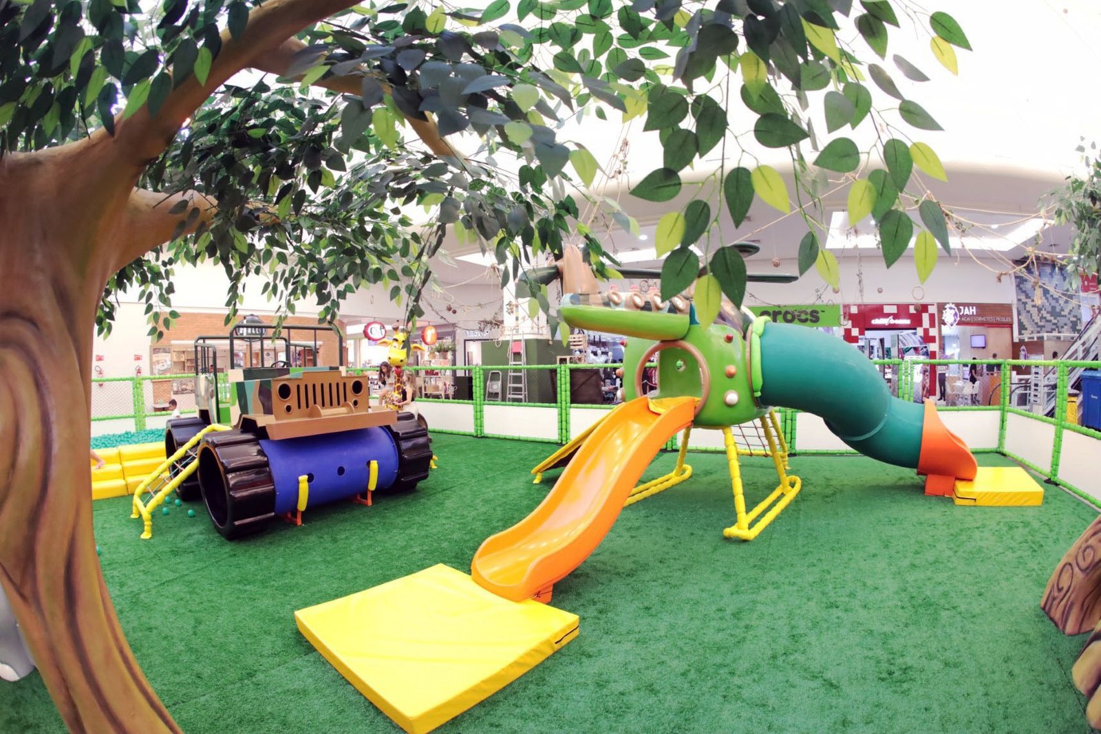 CAMPANHA DE FÉRIAS NA FLORESTA DO RIOPRETO SHOPPING TRAZ DIVERSÃO E EXPOSIÇÕES COM INSPIRAÇÃO DA FLORESTA