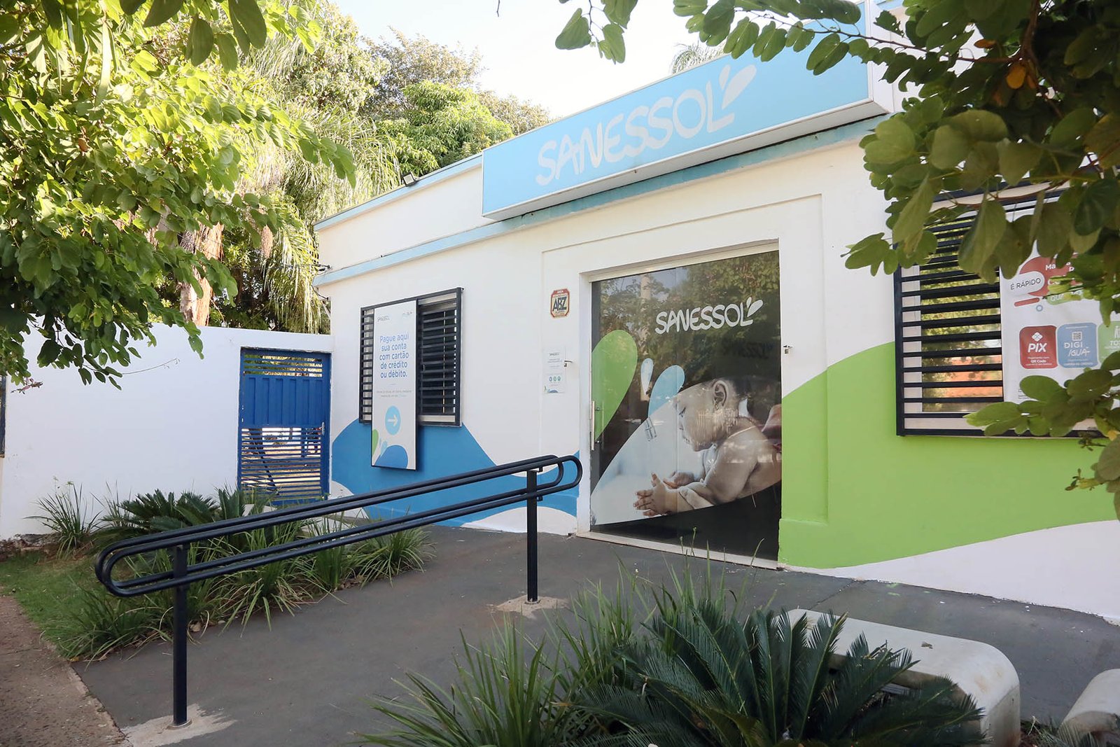 TEMOS VAGAS: SANESSOL REALIZA MUTIRÃO PARA RECEBIMENTO DE CURRÍCULOS