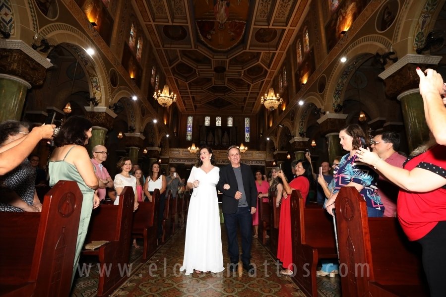 CASAMENTO RELIGIOSO DE RICARDO BONI E FERNANDA PEIXE DE BONI - Eloisa Mattos