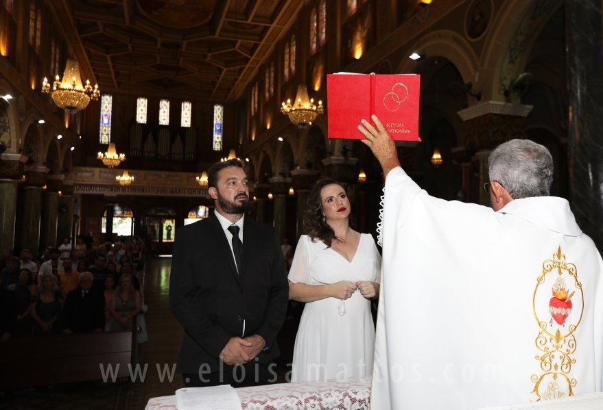 CASAMENTO RELIGIOSO DE RICARDO BONI E FERNANDA PEIXE DE BONI - Eloisa Mattos