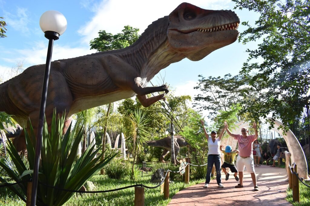 Moradores de Rio Preto e de Outras 15 Cidades da Região Ganham Desconto Especial para o Vale dos Dinossauros e Museu de Olímpia