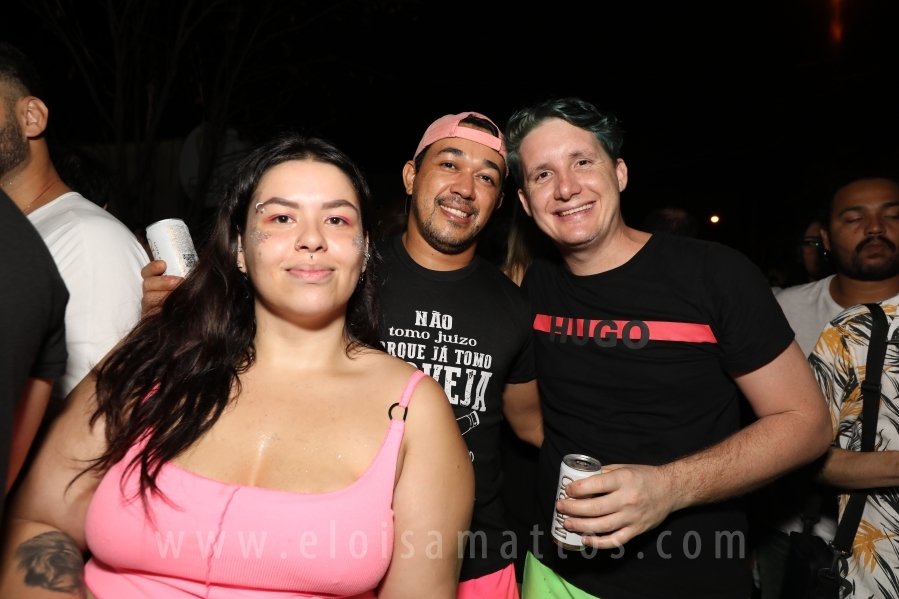 BLOCO CAPIVARA ANIMA A SEXTA-FERA DO CARNAVAL DE RUA EM RIOPRETO - Eloisa Mattos
