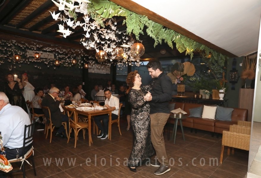 FESTA DE ANIVERSÁRIO SURPRESA, DE DONA MARIA DELBEM -78 ANOS - Eloisa Mattos