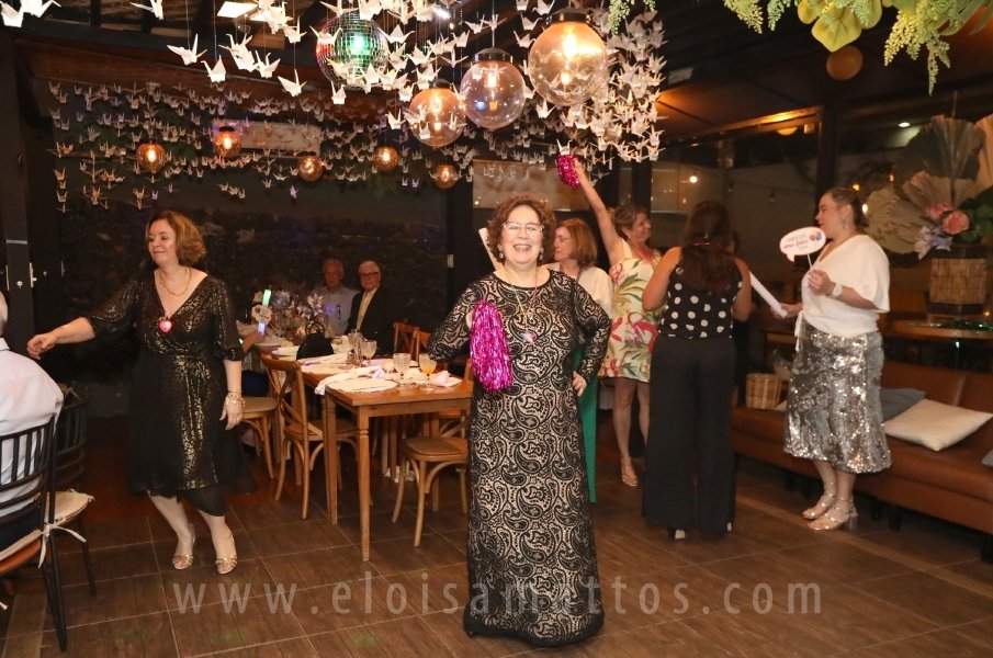 FESTA DE ANIVERSÁRIO SURPRESA, DE DONA MARIA DELBEM -78 ANOS - Eloisa Mattos