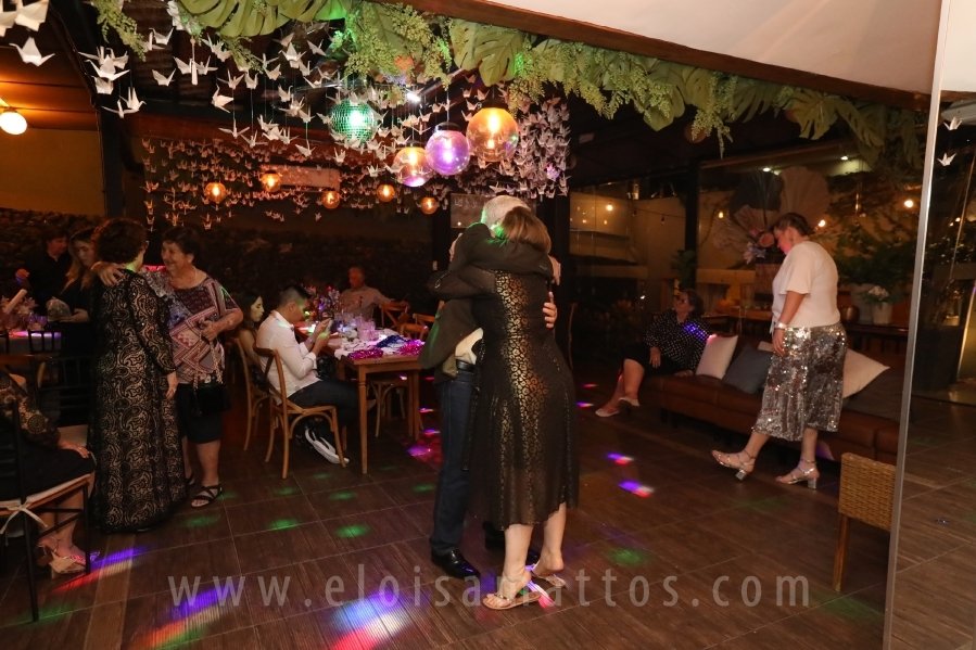 FESTA DE ANIVERSÁRIO SURPRESA, DE DONA MARIA DELBEM -78 ANOS - Eloisa Mattos
