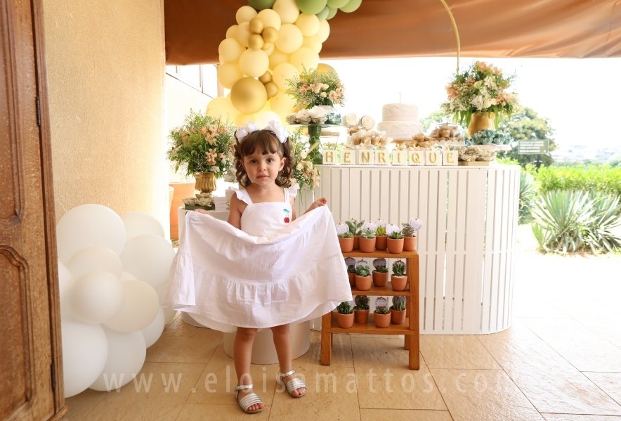 BATIZADO E ANIVERSÁRIO DE 1 ANO DE HENRIQUE AMORIM CAPARROZ - Eloisa Mattos