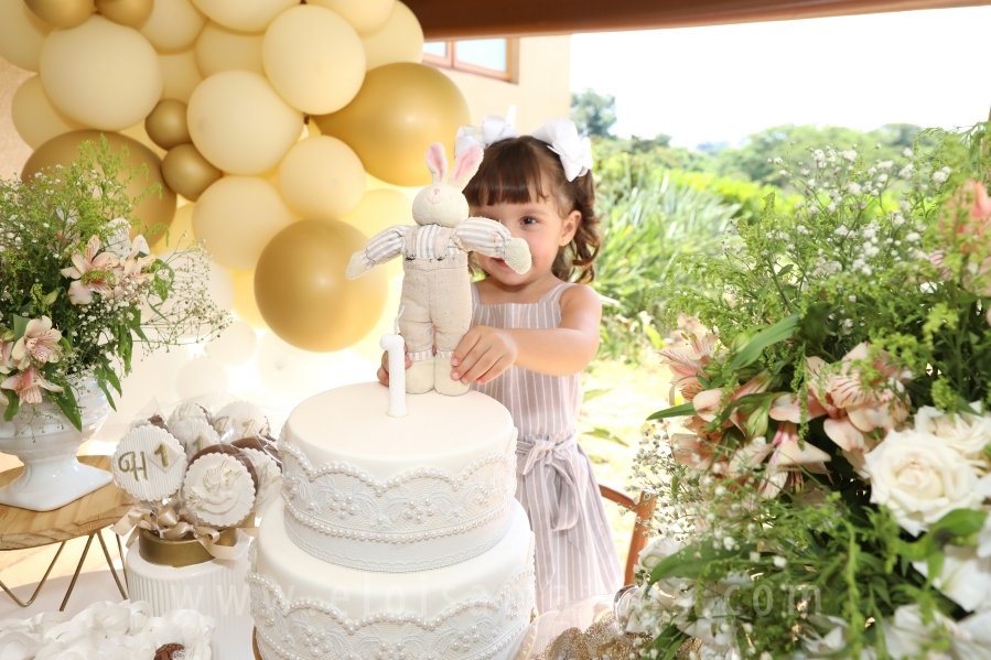 BATIZADO E ANIVERSÁRIO DE 1 ANO DE HENRIQUE AMORIM CAPARROZ - Eloisa Mattos