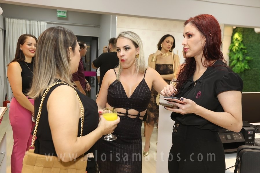 A CLÍNICA DE ESTÉTICA VIRTUOSA LANÇA NOVOS PROTOCOLOS DE TRATAMENTOS CORPORAIS E FACIAIS - Eloisa Mattos