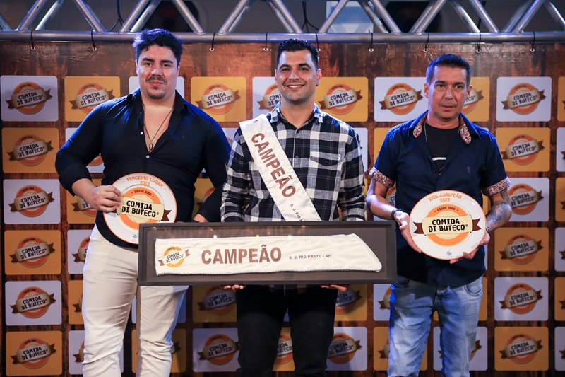 FINO SABOR É O BAR CAMPEÃO DO COMIDA DI BUTECO