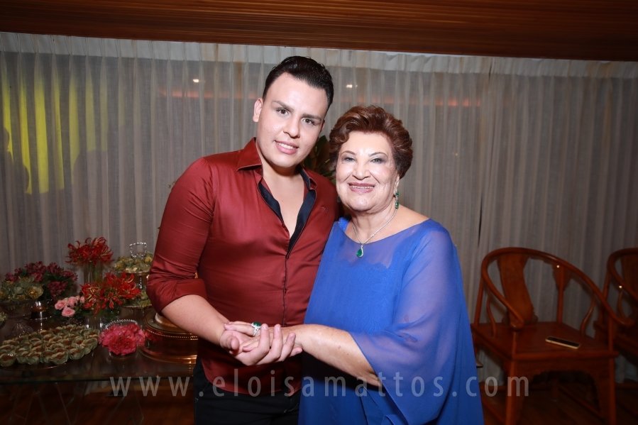 ANIVERSÁRIO DE 80 ANOS – SRA. MARIA ELIZA SCACALOSSI - Eloisa Mattos