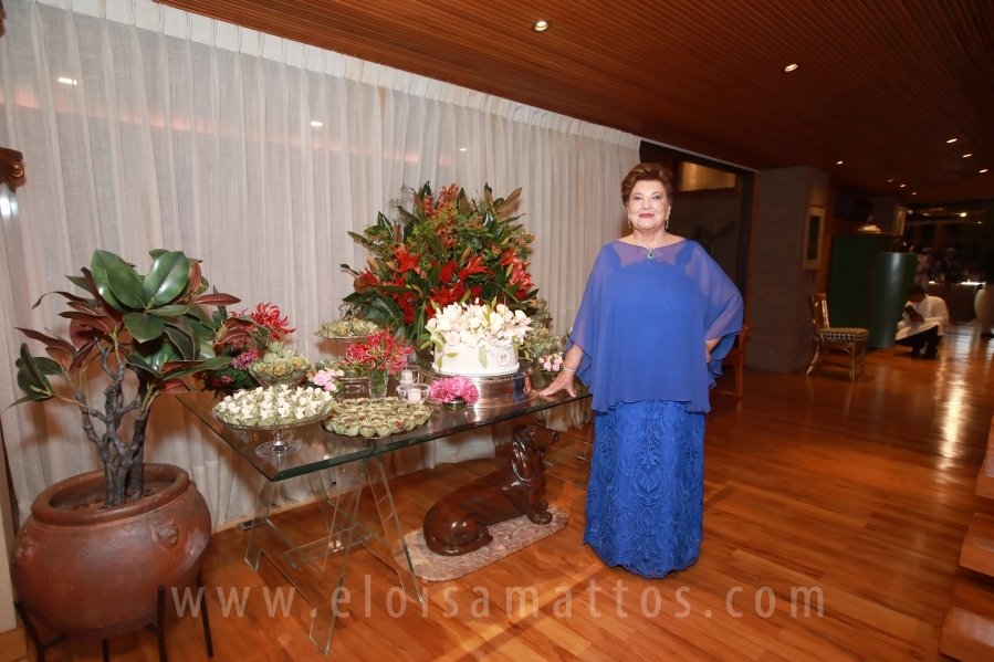 ANIVERSÁRIO DE 80 ANOS – SRA. MARIA ELIZA SCACALOSSI - Eloisa Mattos