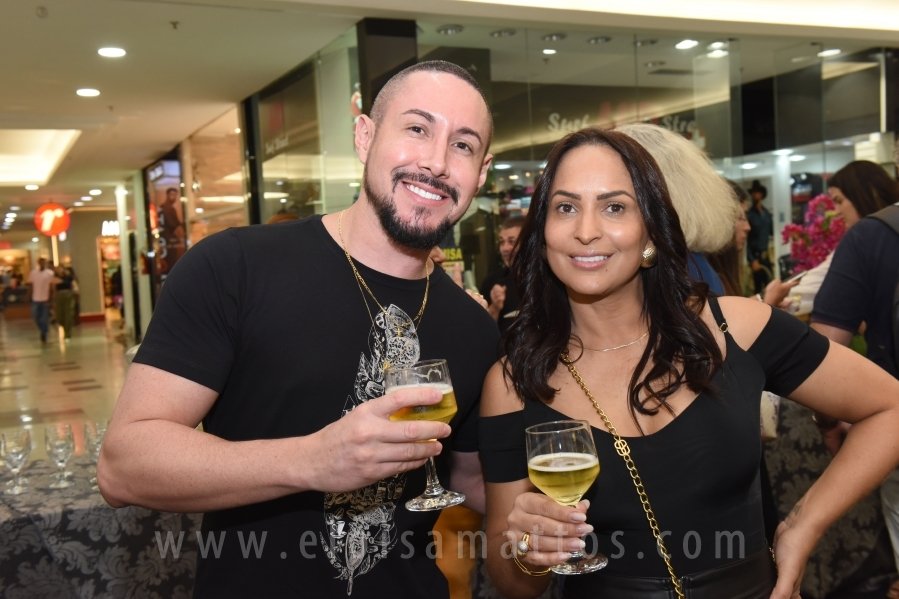 COQUETEL DE ABERTURA DA 14ª EDIÇÃO DA EXPOSIÇÃO “MÃES E FILHOS EM FOCO” ELOISA MATTOS E RIOPRETO SHOPPING - Eloisa Mattos