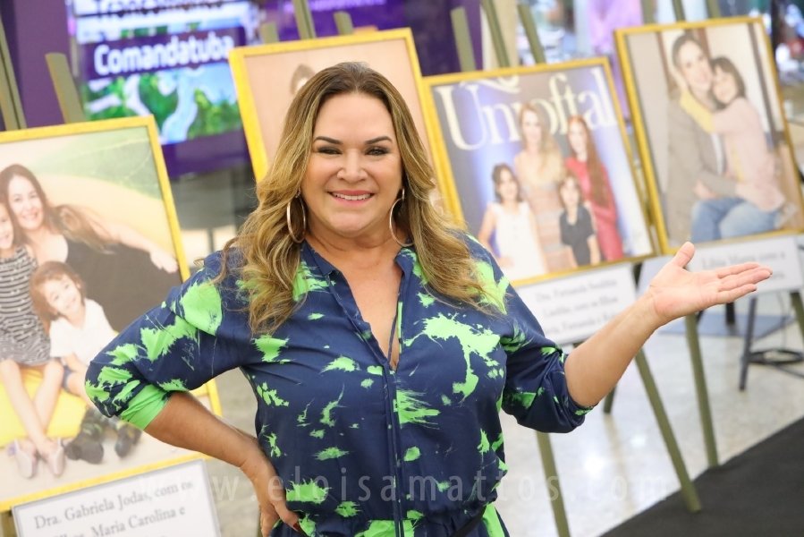 COQUETEL DE ABERTURA DA 14ª EDIÇÃO DA EXPOSIÇÃO “MÃES E FILHOS EM FOCO” ELOISA MATTOS E RIOPRETO SHOPPING - Eloisa Mattos