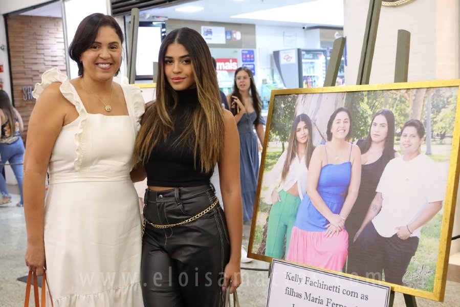 COQUETEL DE ABERTURA DA 14ª EDIÇÃO DA EXPOSIÇÃO “MÃES E FILHOS EM FOCO” ELOISA MATTOS E RIOPRETO SHOPPING - Eloisa Mattos