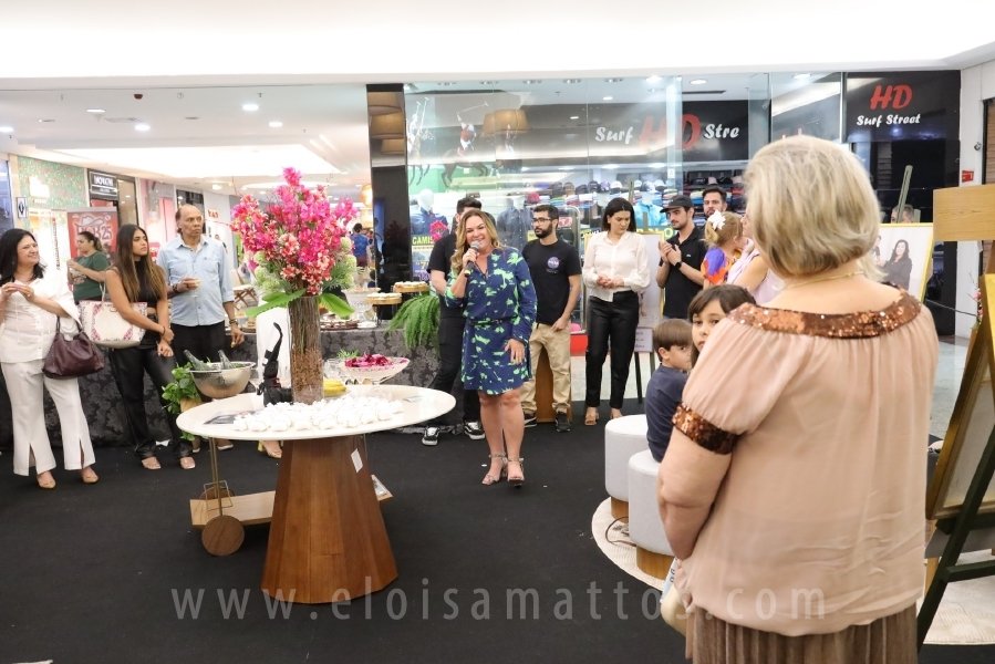 COQUETEL DE ABERTURA DA 14ª EDIÇÃO DA EXPOSIÇÃO “MÃES E FILHOS EM FOCO” ELOISA MATTOS E RIOPRETO SHOPPING - Eloisa Mattos