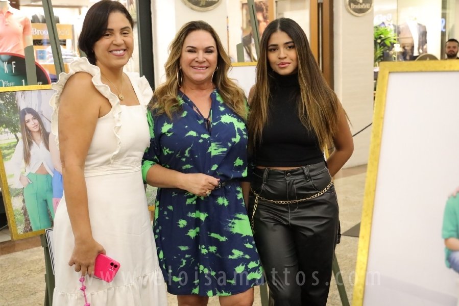COQUETEL DE ABERTURA DA 14ª EDIÇÃO DA EXPOSIÇÃO “MÃES E FILHOS EM FOCO” ELOISA MATTOS E RIOPRETO SHOPPING - Eloisa Mattos
