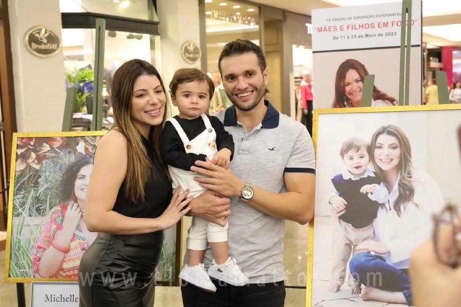 COQUETEL DE ABERTURA DA 14ª EDIÇÃO DA EXPOSIÇÃO “MÃES E FILHOS EM FOCO” ELOISA MATTOS E RIOPRETO SHOPPING - Eloisa Mattos