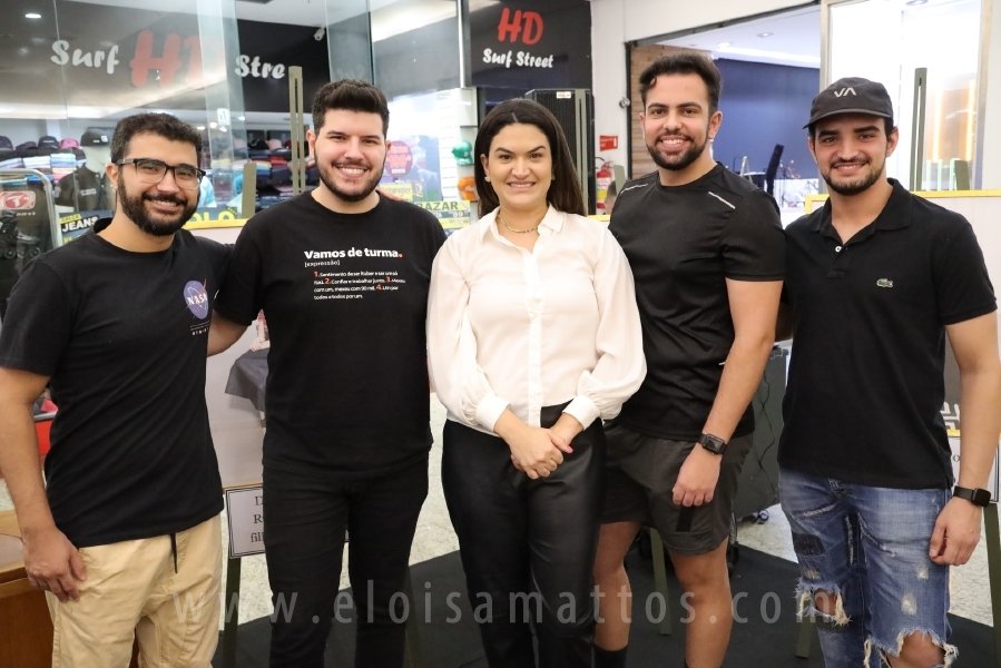 COQUETEL DE ABERTURA DA 14ª EDIÇÃO DA EXPOSIÇÃO “MÃES E FILHOS EM FOCO” ELOISA MATTOS E RIOPRETO SHOPPING - Eloisa Mattos