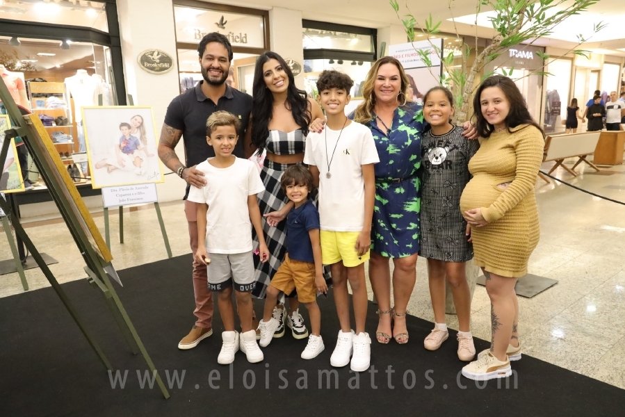 COQUETEL DE ABERTURA DA 14ª EDIÇÃO DA EXPOSIÇÃO “MÃES E FILHOS EM FOCO” ELOISA MATTOS E RIOPRETO SHOPPING - Eloisa Mattos