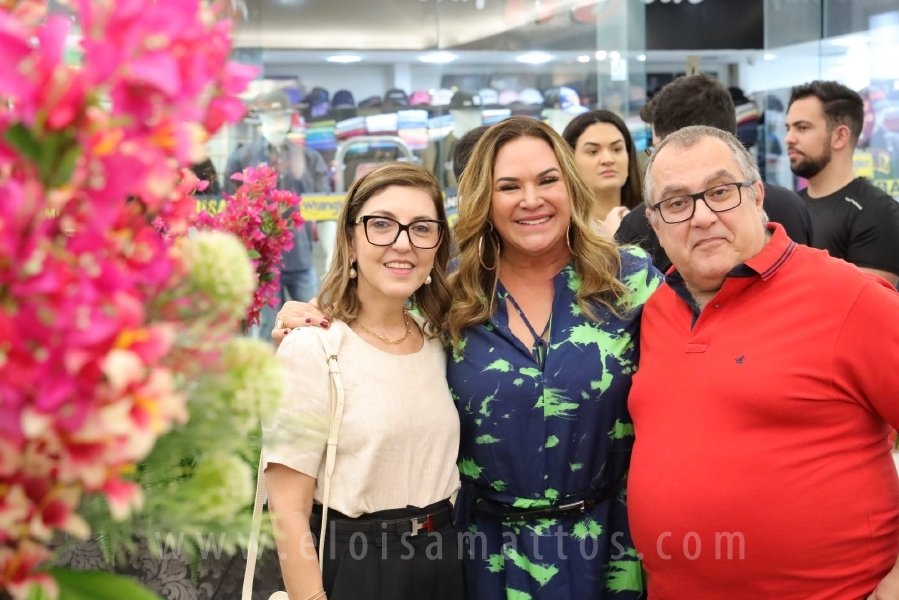 COQUETEL DE ABERTURA DA 14ª EDIÇÃO DA EXPOSIÇÃO “MÃES E FILHOS EM FOCO” ELOISA MATTOS E RIOPRETO SHOPPING - Eloisa Mattos