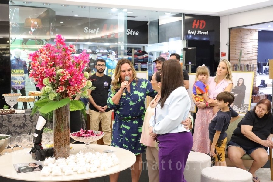 COQUETEL DE ABERTURA DA 14ª EDIÇÃO DA EXPOSIÇÃO “MÃES E FILHOS EM FOCO” ELOISA MATTOS E RIOPRETO SHOPPING - Eloisa Mattos