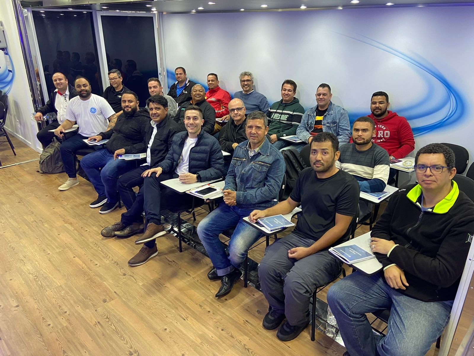 UNIDADE MÓVEL OFERECE CAPACITAÇÃO GRATUITA EM ENERGIA SOLAR EM RIO PRETO