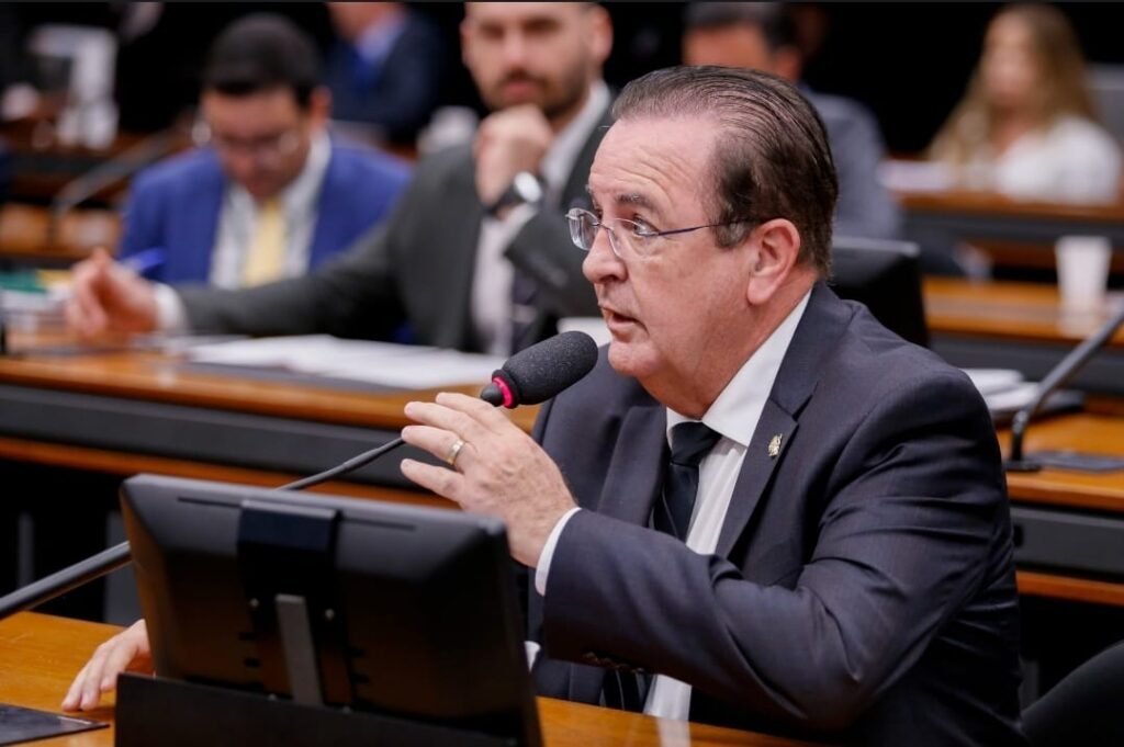 Deputado Federal Luiz Carlos Motta, Propõe a Criação de Universidade Federal em Rio Preto