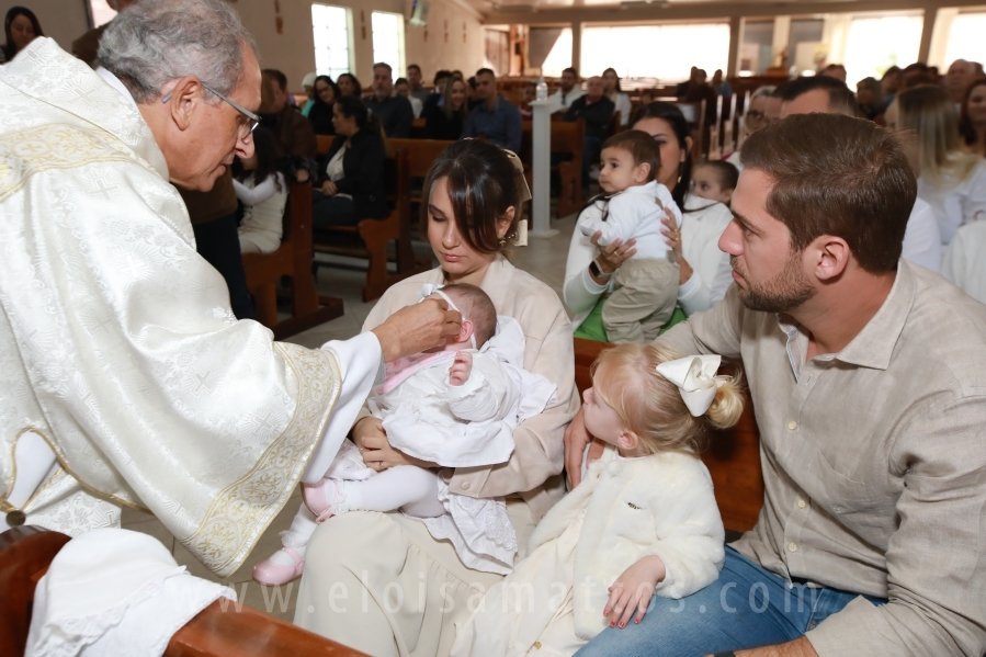 BATIZADO DE CECÍLIA ZAFANI ARID – PARÓQUIA MENINO JESUS DE PRAGA - Eloisa Mattos