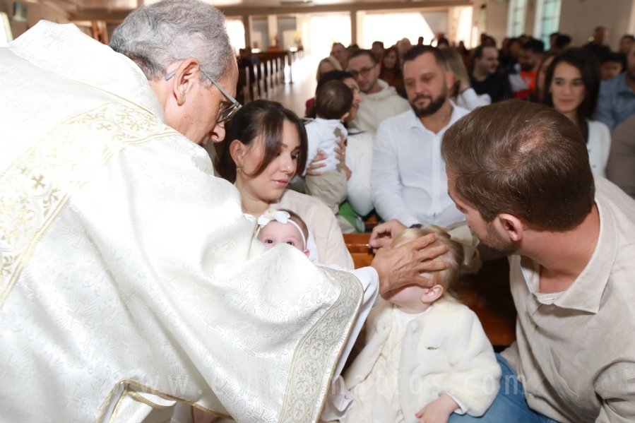 BATIZADO DE CECÍLIA ZAFANI ARID – PARÓQUIA MENINO JESUS DE PRAGA - Eloisa Mattos