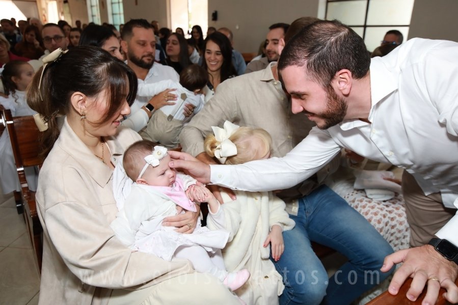 BATIZADO DE CECÍLIA ZAFANI ARID – PARÓQUIA MENINO JESUS DE PRAGA - Eloisa Mattos