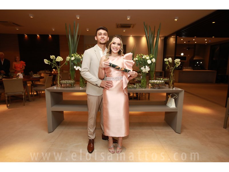 FORMATURA E NOIVADO DE DRA. ANA BEATRIZ MUNHOZ CARDOSO COM DR. VINÍCIUS BARUFFI DE CASTRO - Eloisa Mattos