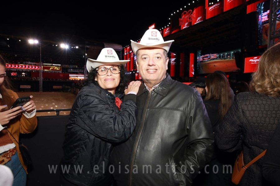 COUNTRY BULLS 14/07 – JORGE E MATEUS/ÍCARO E GILMAR - Eloisa Mattos
