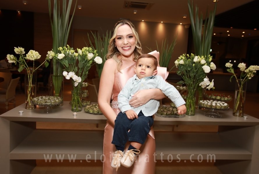 FORMATURA E NOIVADO DE DRA. ANA BEATRIZ MUNHOZ CARDOSO COM DR. VINÍCIUS BARUFFI DE CASTRO - Eloisa Mattos