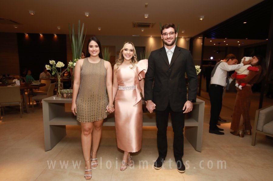 FORMATURA E NOIVADO DE DRA. ANA BEATRIZ MUNHOZ CARDOSO COM DR. VINÍCIUS BARUFFI DE CASTRO - Eloisa Mattos