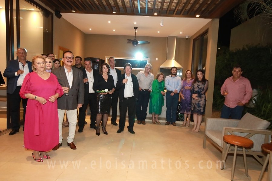 FORMATURA E NOIVADO DE DRA. ANA BEATRIZ MUNHOZ CARDOSO COM DR. VINÍCIUS BARUFFI DE CASTRO - Eloisa Mattos