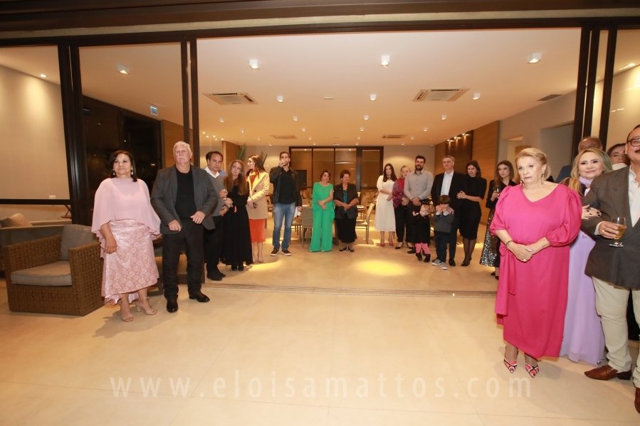 FORMATURA E NOIVADO DE DRA. ANA BEATRIZ MUNHOZ CARDOSO COM DR. VINÍCIUS BARUFFI DE CASTRO - Eloisa Mattos